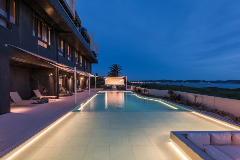 館山・鏡ヶ浦温泉 rokuza